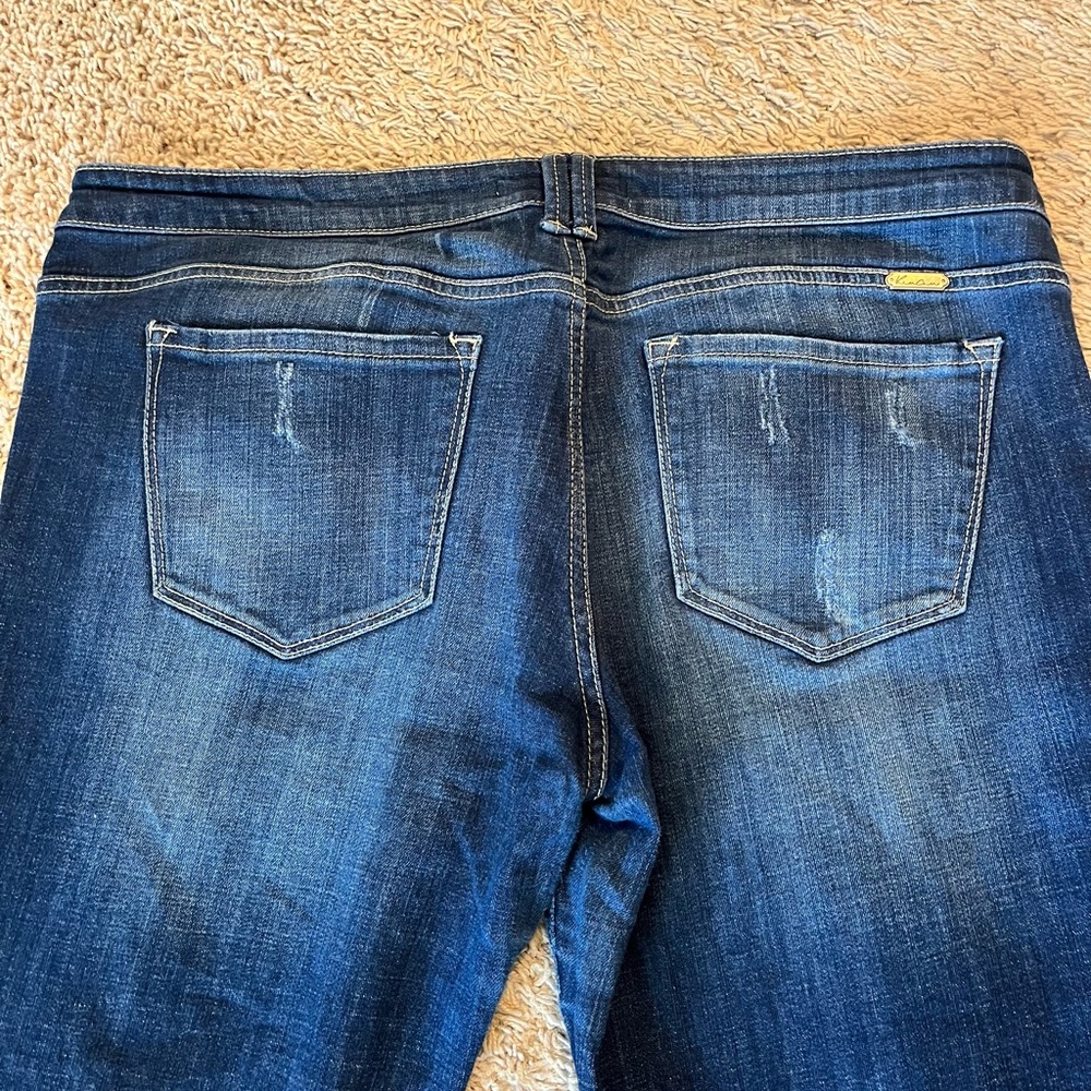 KanCan distressed jeans